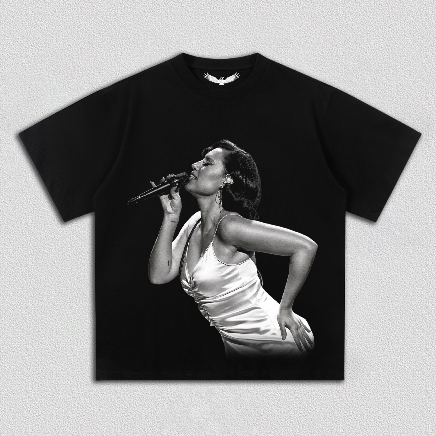 Raye tee