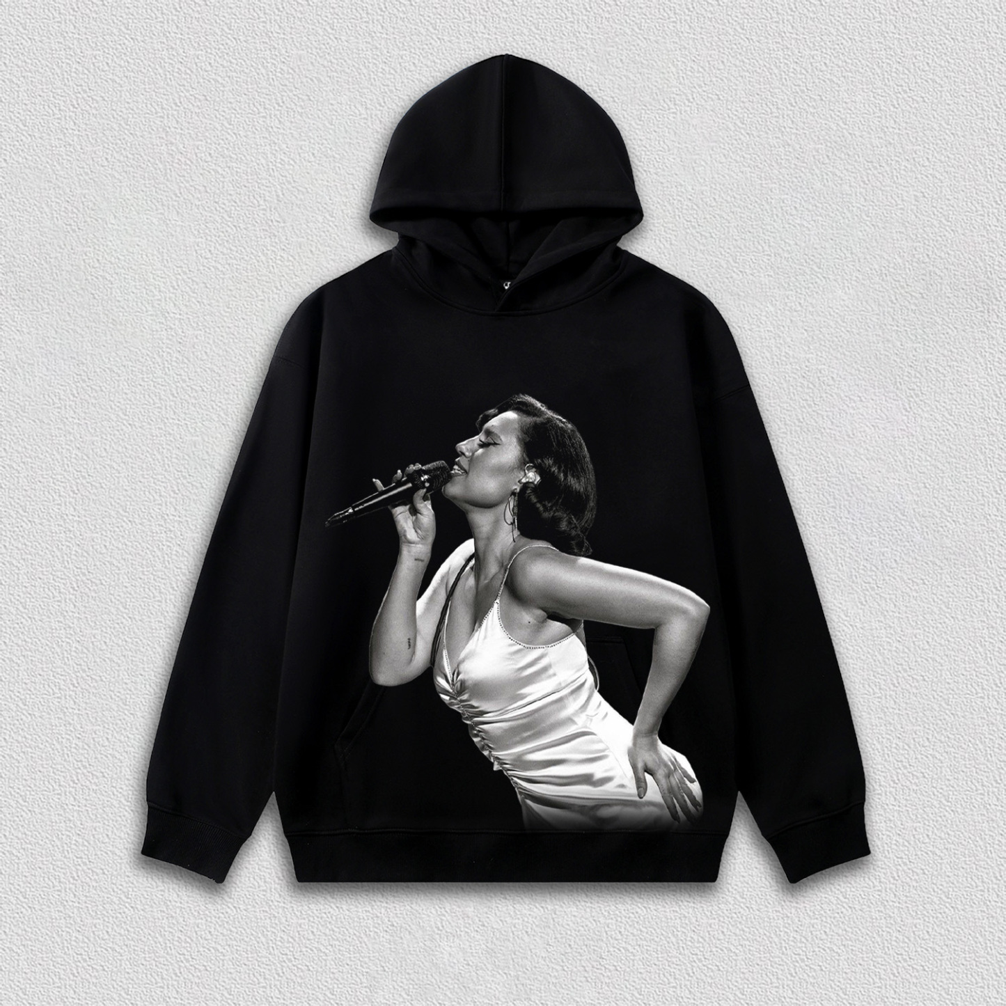 Raye tee