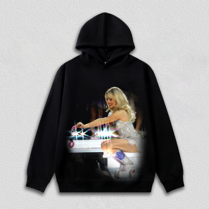 Sabrina Carpenter tee 4.0