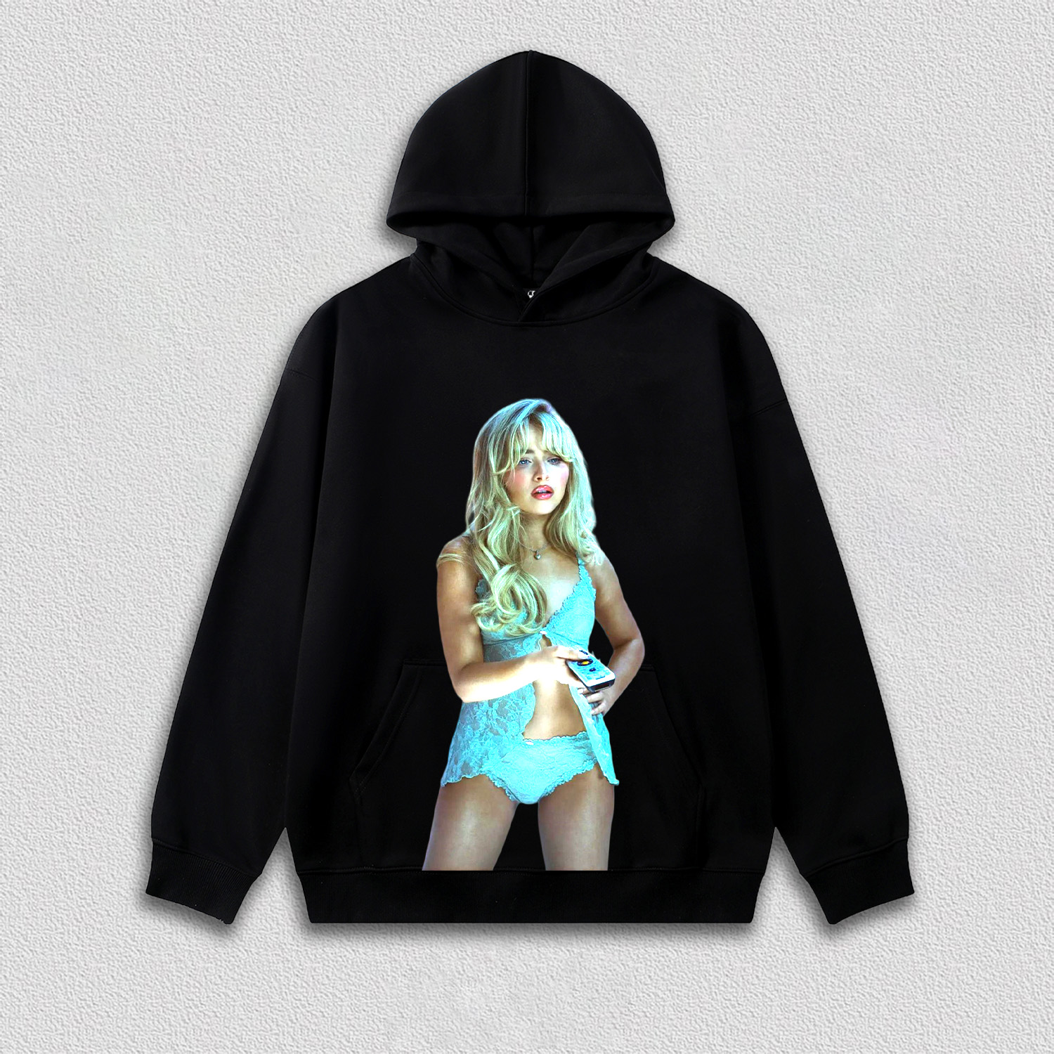 Sabrina Carpenter tee 3.16