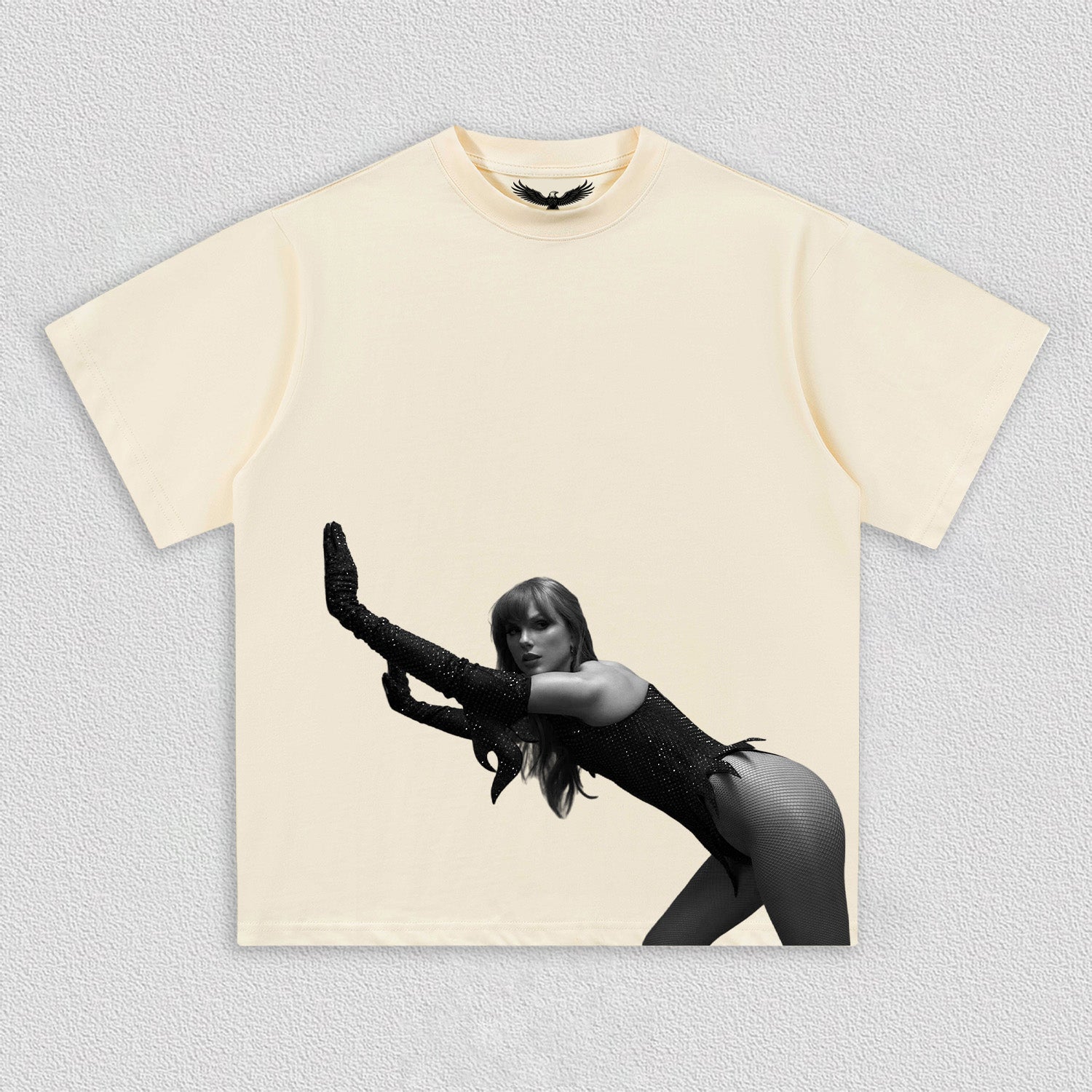 Taylor swift TEE 8.18