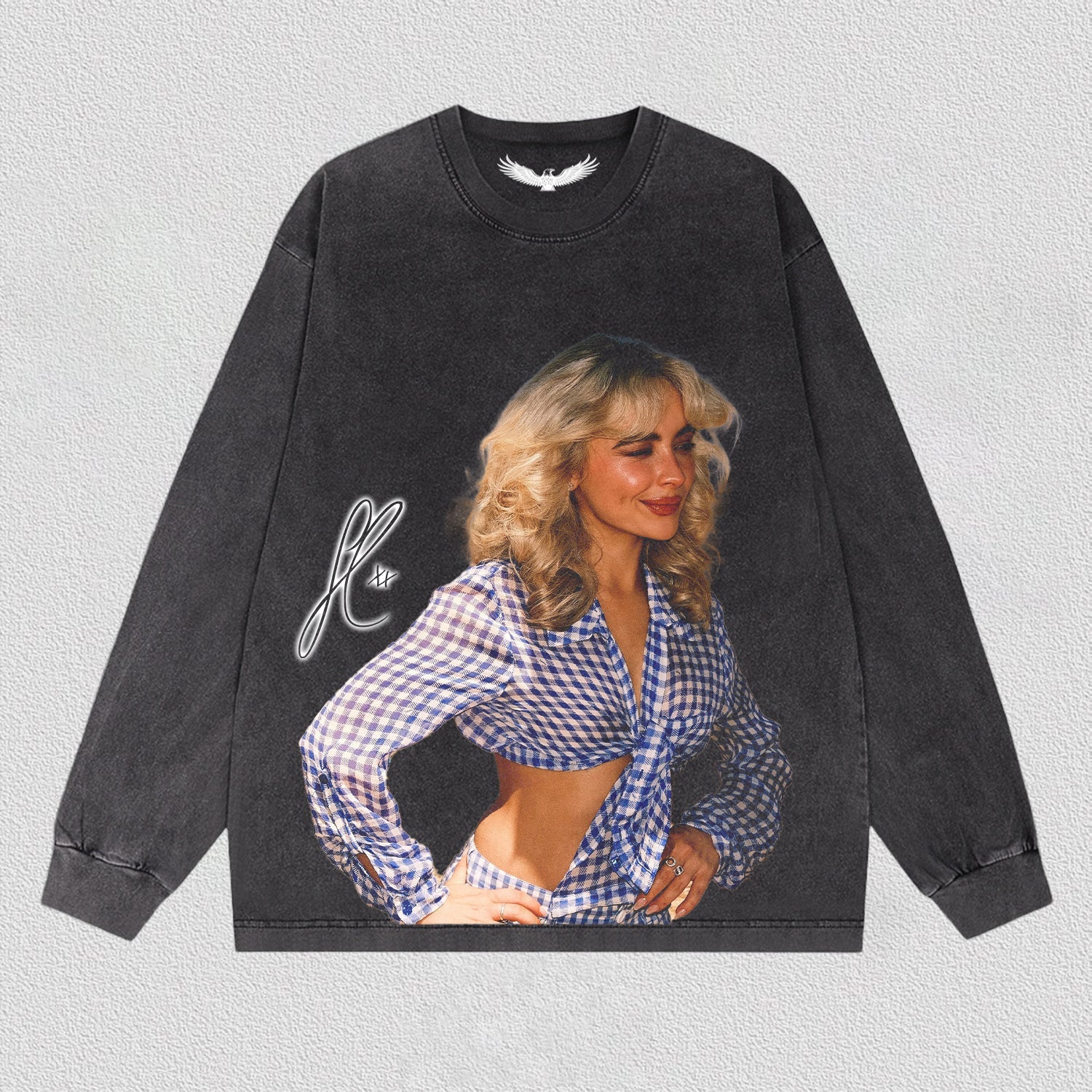 Sabrina Carpenter 2025-6.6-sign