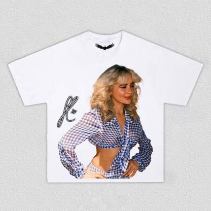 Sabrina Carpenter 2025-6.6-sign