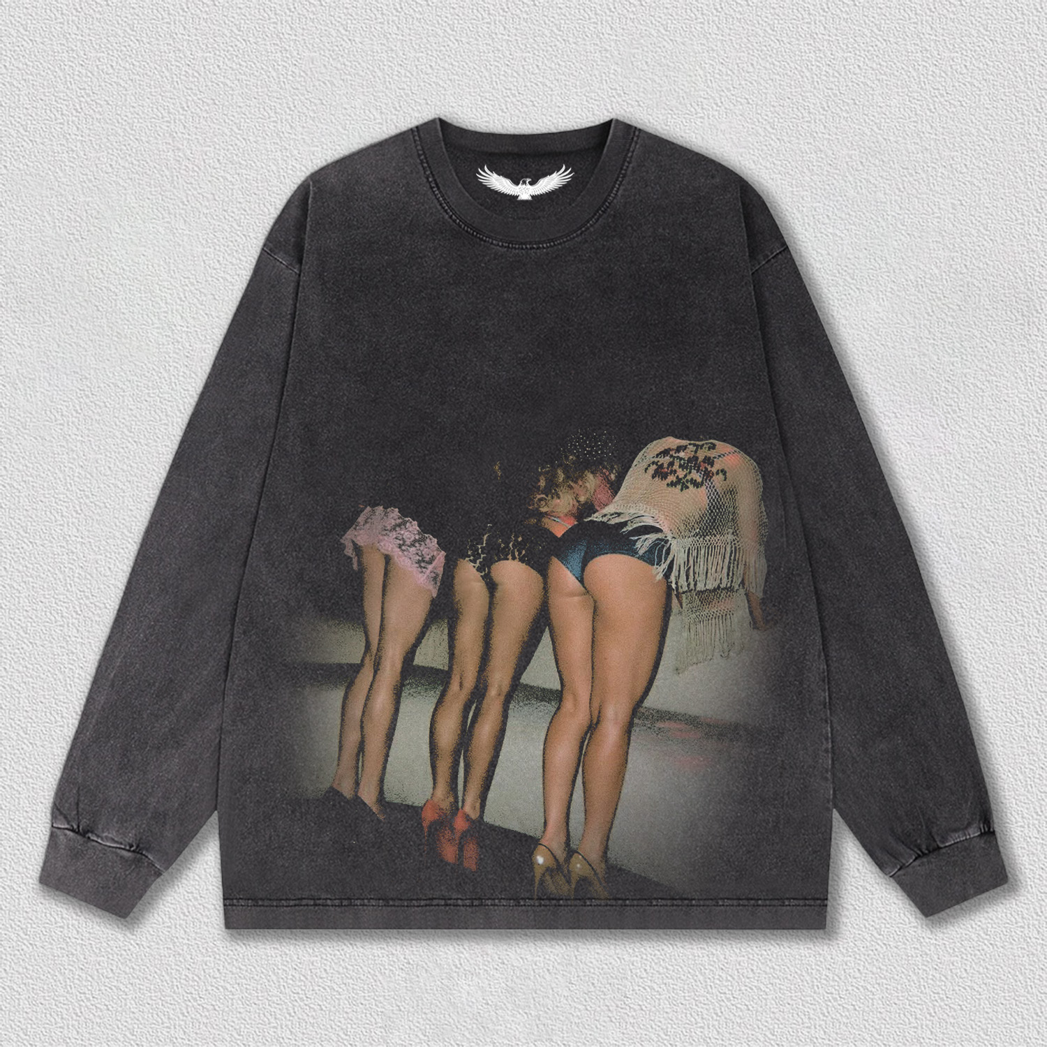 Sabrina Carpenter house tour tee