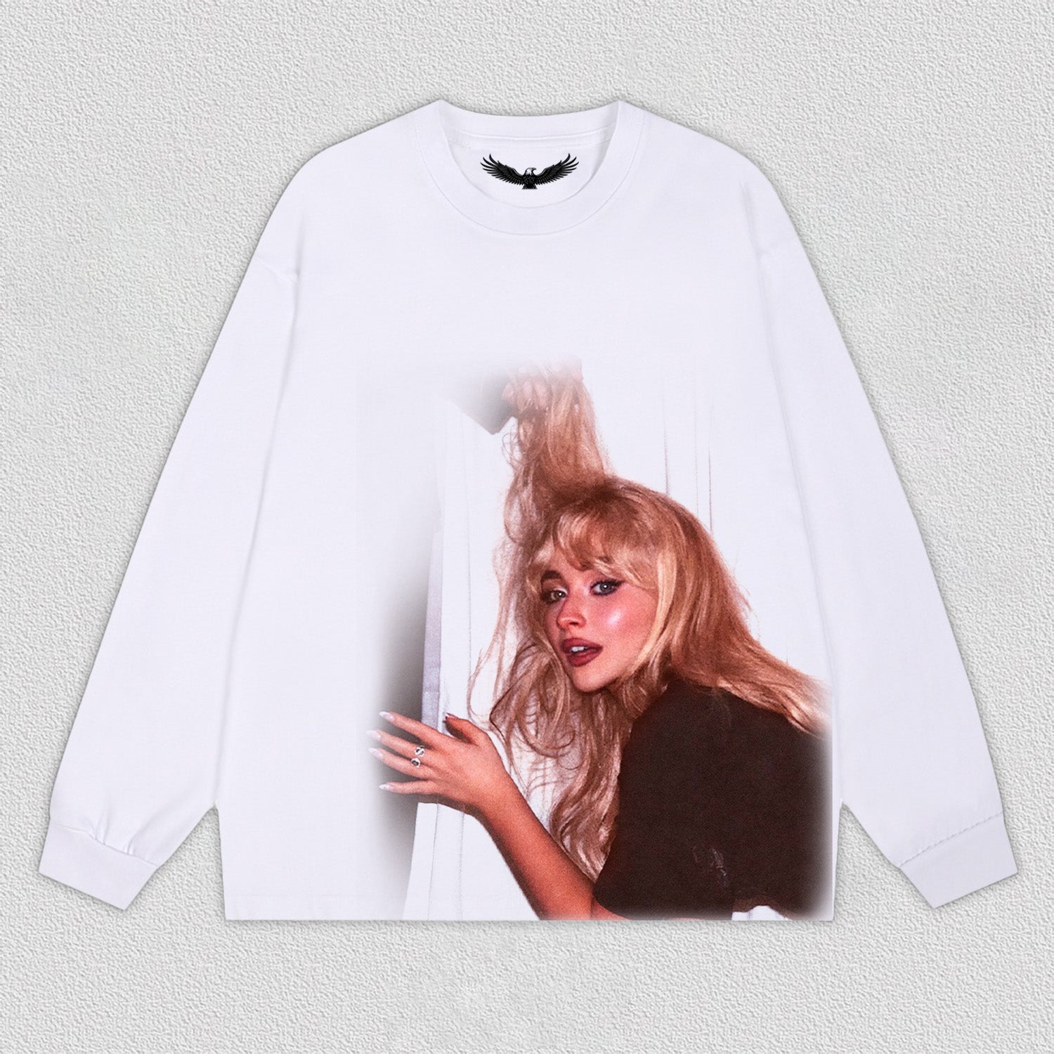 sabrina carpenter TEE 6.13-4