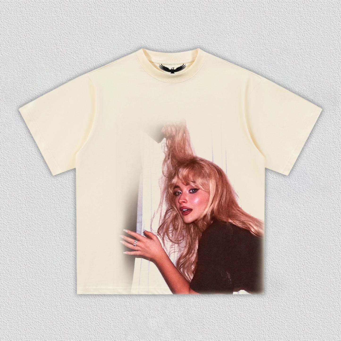 sabrina carpenter TEE 6.13-4