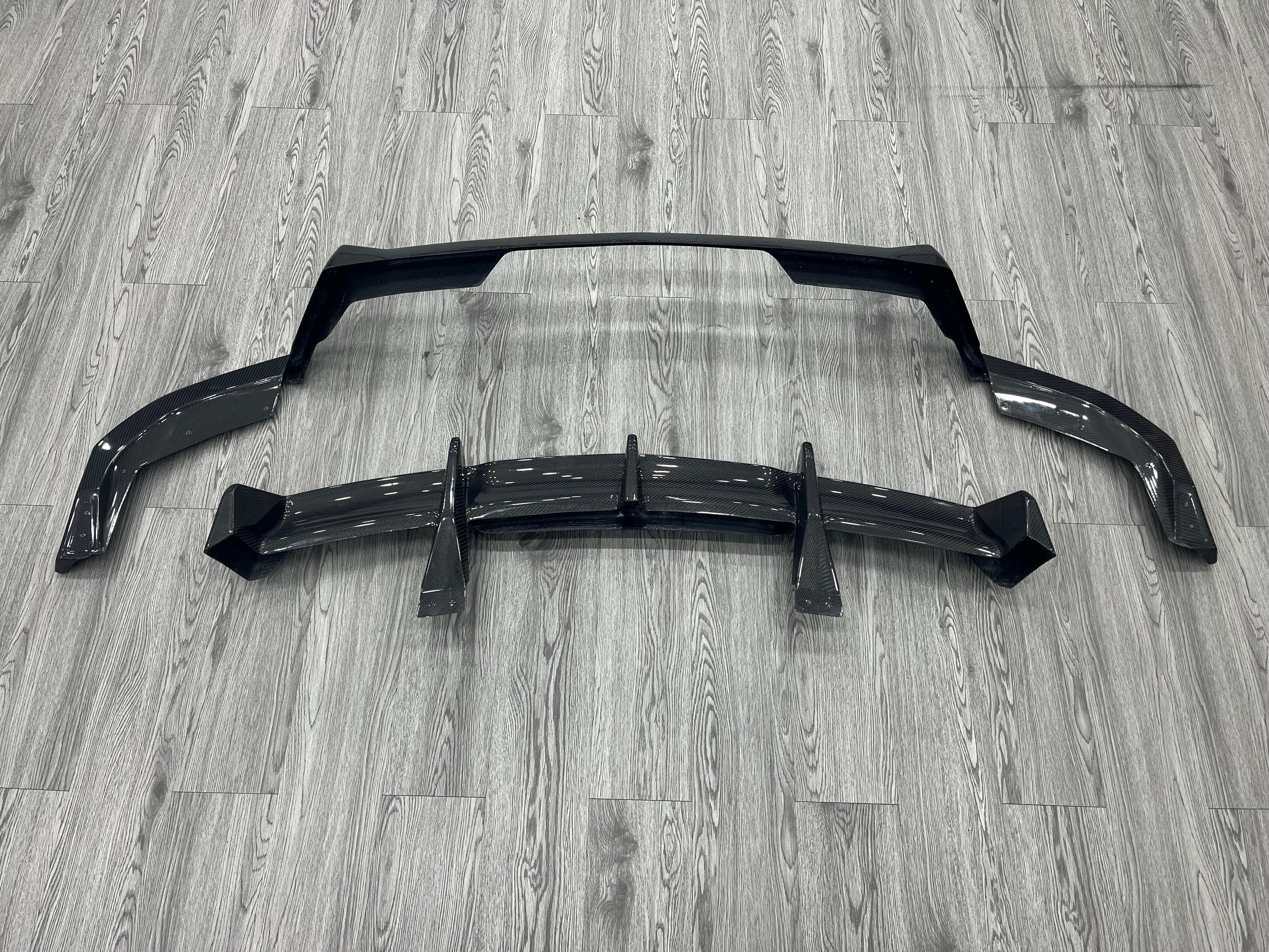 Carbon Fiber Rear Diffuser 2Pcs for Chevrolet Corvette C8 Z06 | OEM Style