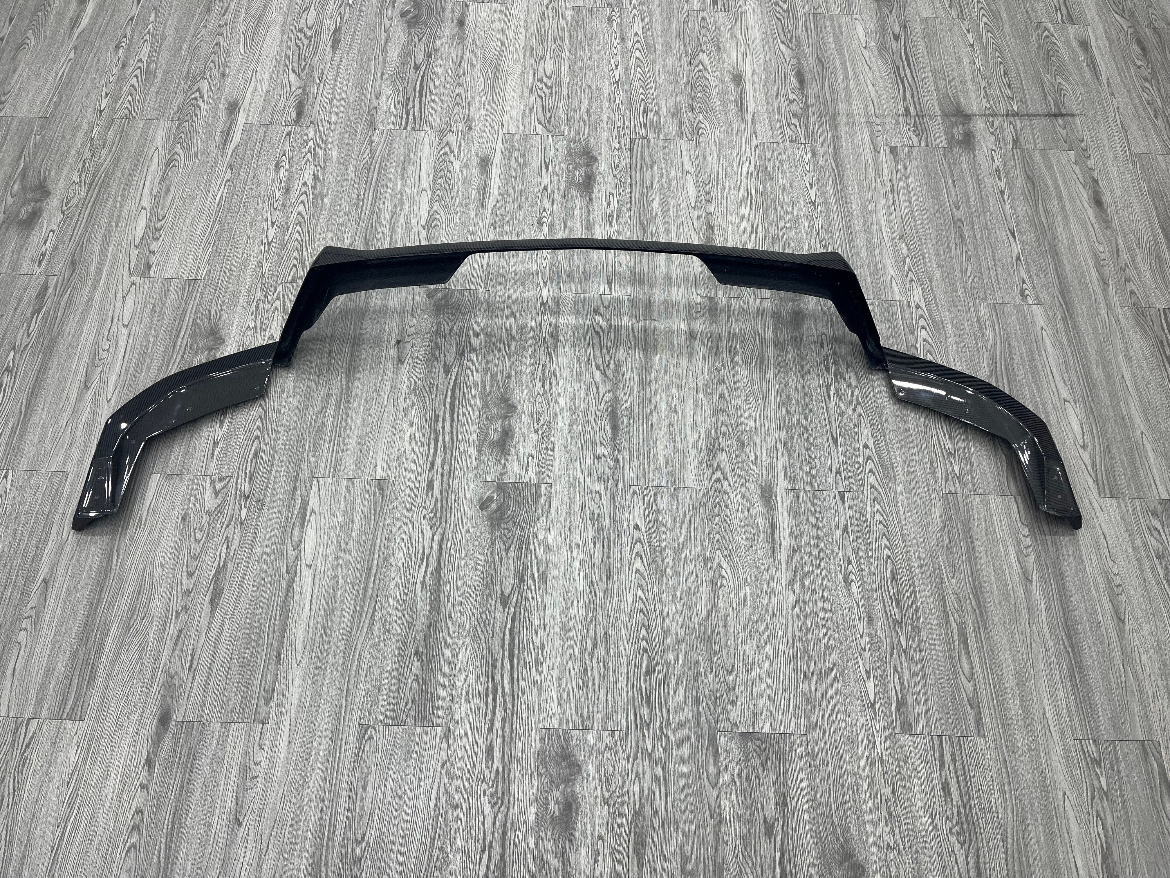 Carbon Fiber Rear Diffuser 2Pcs for Chevrolet Corvette C8 Z06 | OEM Style
