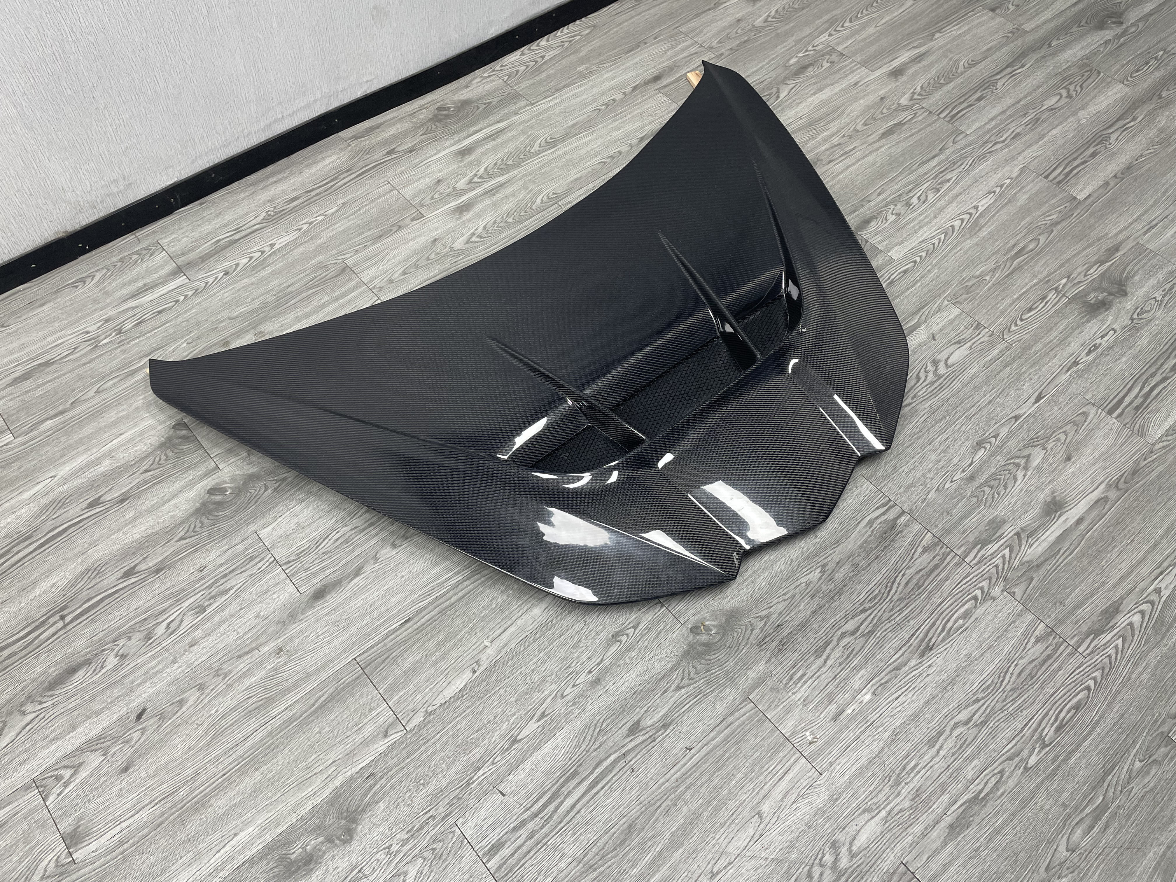 Carbon Fiber Hood For Chevrolet Corvette C8 Z06 Upgrade ZR1 Style Engine Hood/Bonnet
