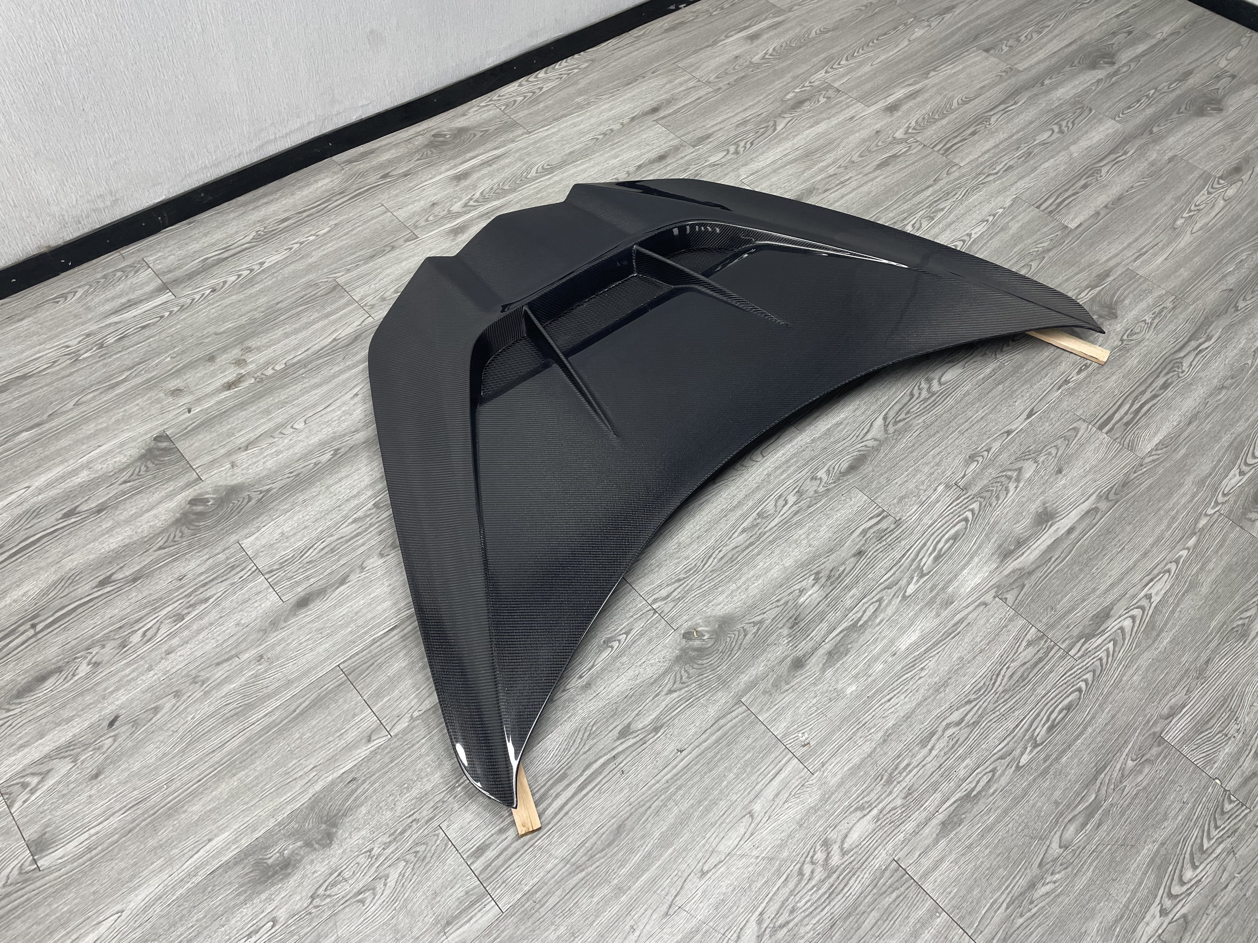 Carbon Fiber Hood For Chevrolet Corvette C8 Z06 Upgrade ZR1 Style Engine Hood/Bonnet