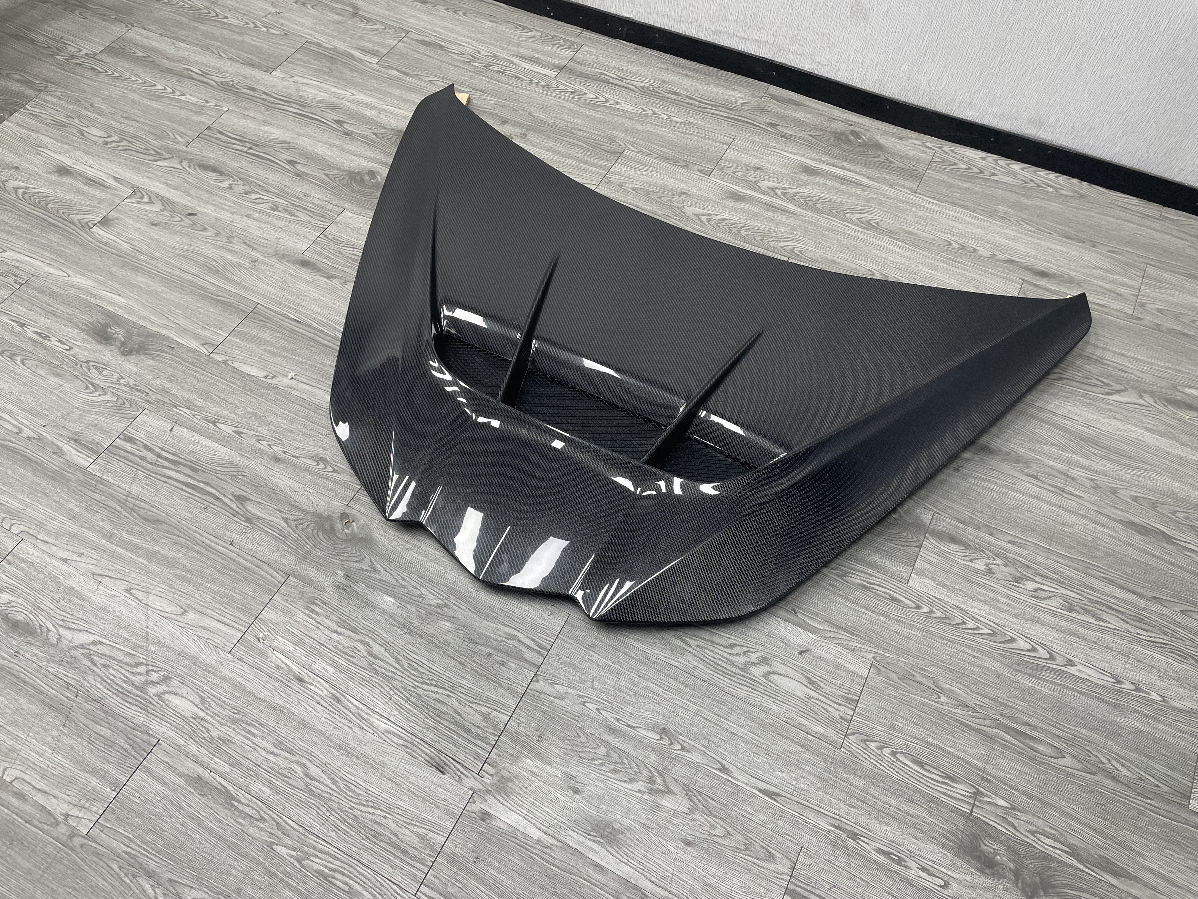 Carbon Fiber Hood For Chevrolet Corvette C8 Z06 Upgrade ZR1 Style Engine Hood/Bonnet
