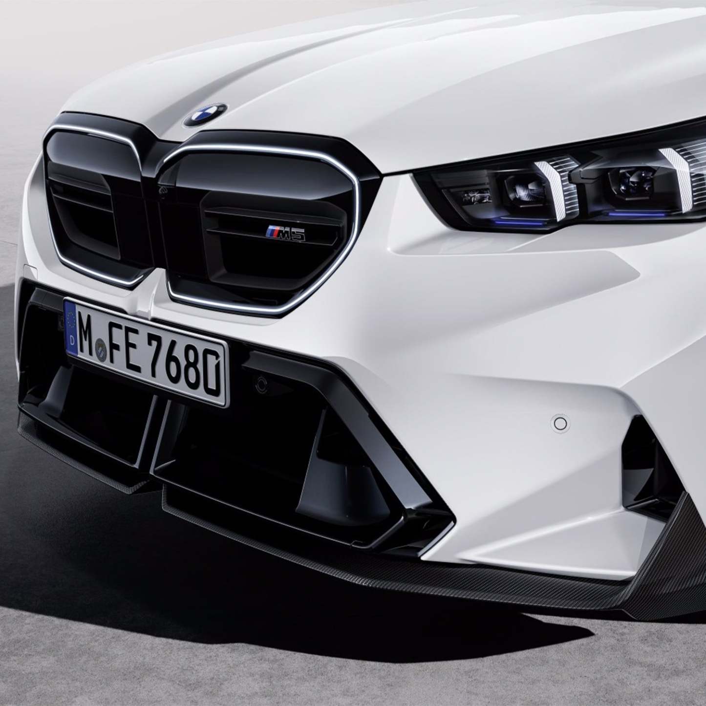 Genuine BMW G90 & G99 M5 M Performance Front Splitter In Gloss Carbon Fibre-CCO