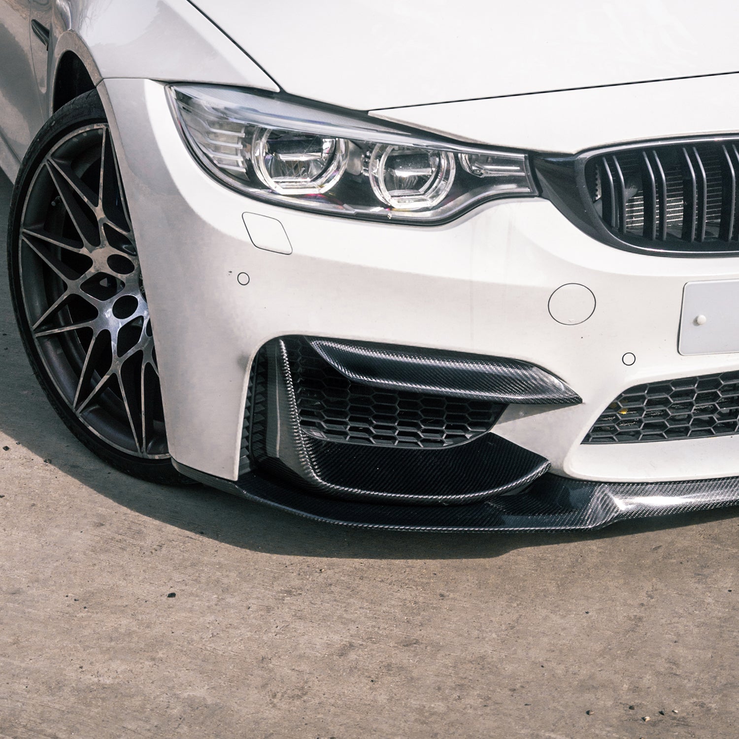 MHC+ BMW M3/M4 Front Bumper Inserts In Pre-Preg Carbon Fibre (F80/F82/F83)-CCO