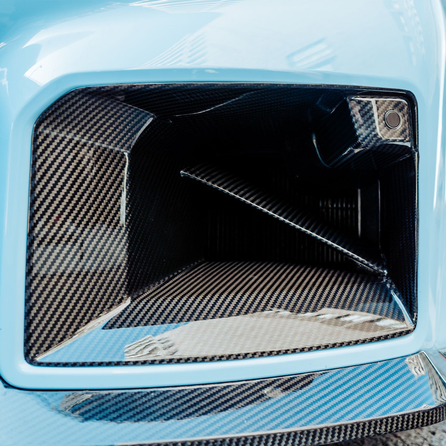 MHC+ BMW M2 G87 Performance Style Front Ducts In Pre Preg Gloss Carbon Fibre (G87)-CCO