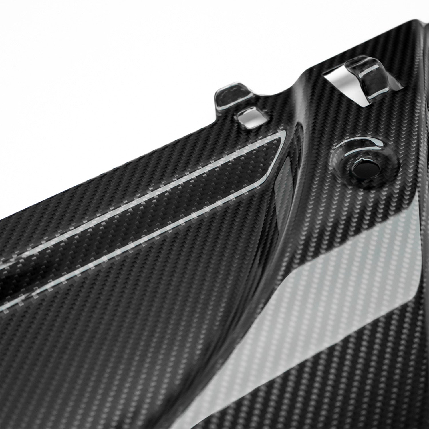 MHC+ BMW G90 & G99 M5 Full Replacement Radiator Cooling Shroud Slam Panel In Pre Preg Carbon Fibre-CCO