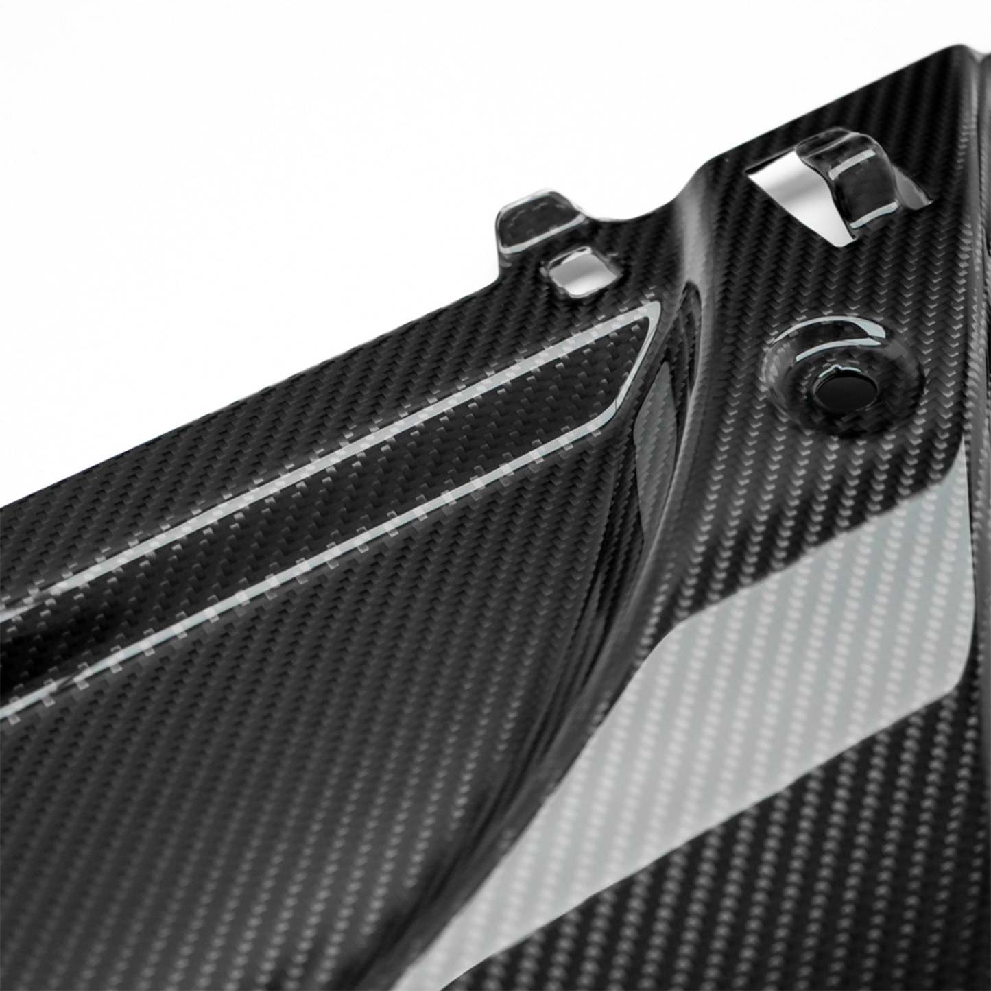 MHC+ BMW G90 & G99 M5 Full Replacement Radiator Cooling Shroud Slam Panel In Pre Preg Carbon Fibre-CCO