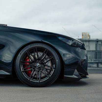 MHC+ BMW G90 & G99 M5 Performance Style Front Splitter In Pre Preg Carbon Fibre-CCO