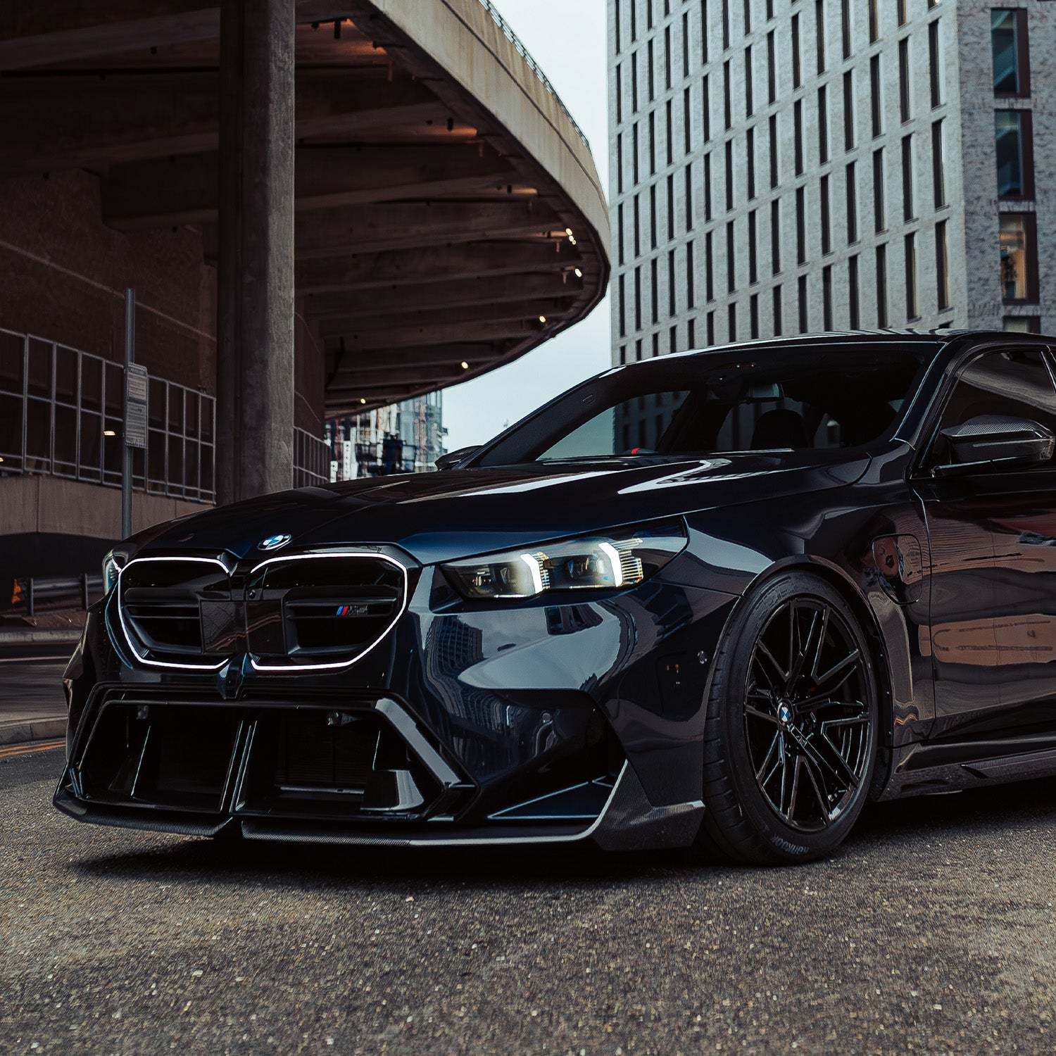 MHC+ BMW G90 & G99 M5 Performance Style Front Splitter In Pre Preg Carbon Fibre-CCO