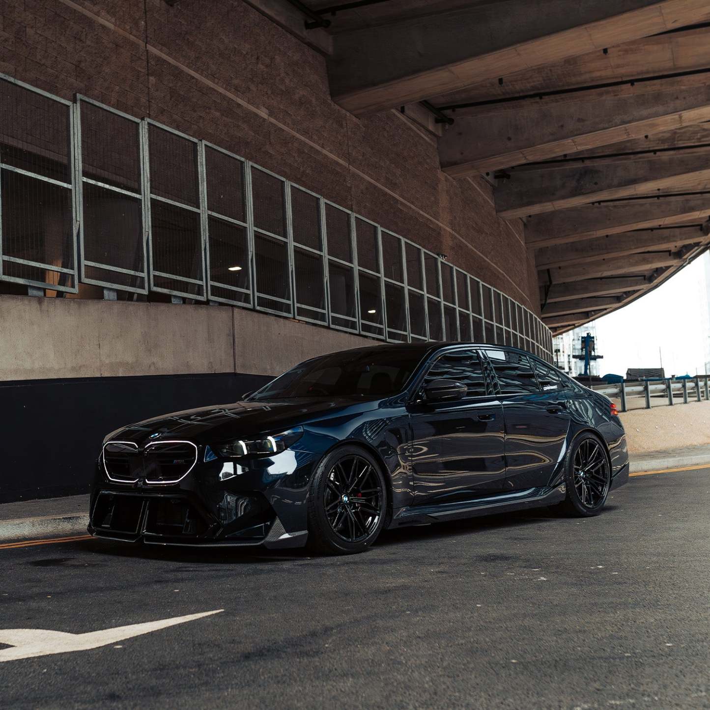 MHC+ BMW G90 & G99 M5 Performance Style Front Splitter In Pre Preg Carbon Fibre-CCO