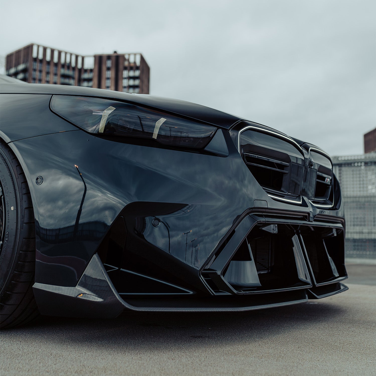 MHC+ BMW G90 & G99 M5 Performance Style Front Splitter In Pre Preg Carbon Fibre-CCO