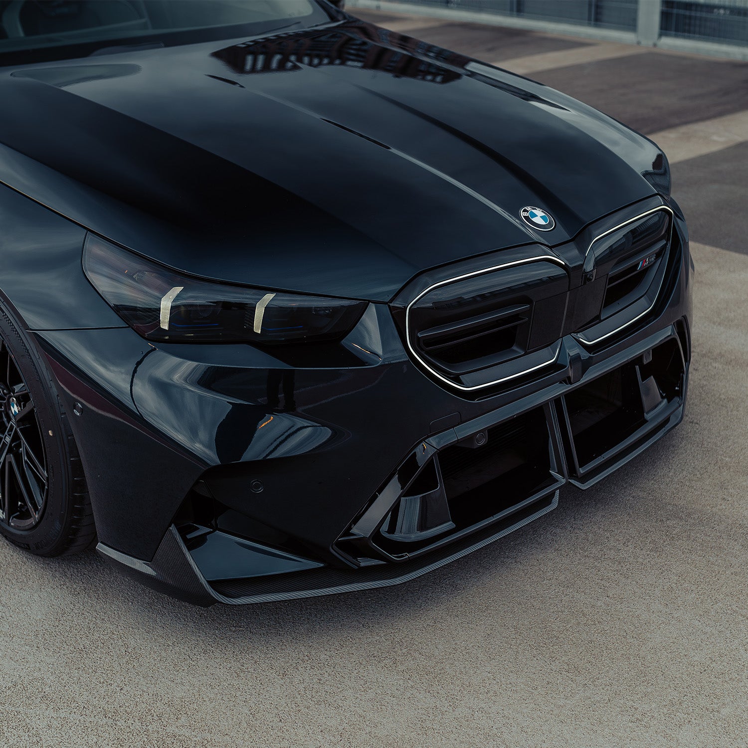 MHC+ BMW G90 & G99 M5 Performance Style Front Splitter In Pre Preg Carbon Fibre-CCO