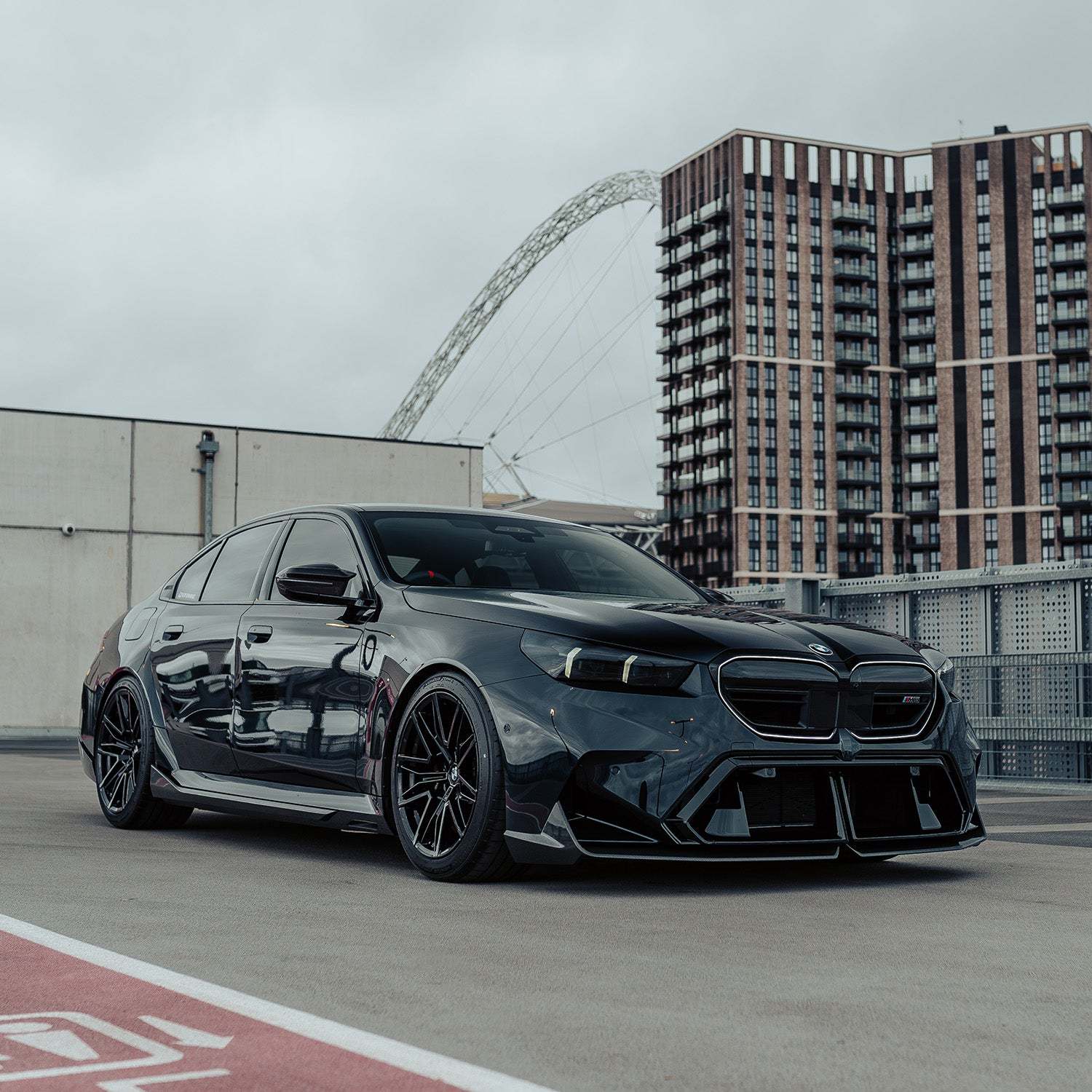 MHC+ BMW G90 & G99 M5 Performance Style Front Splitter In Pre Preg Carbon Fibre-CCO