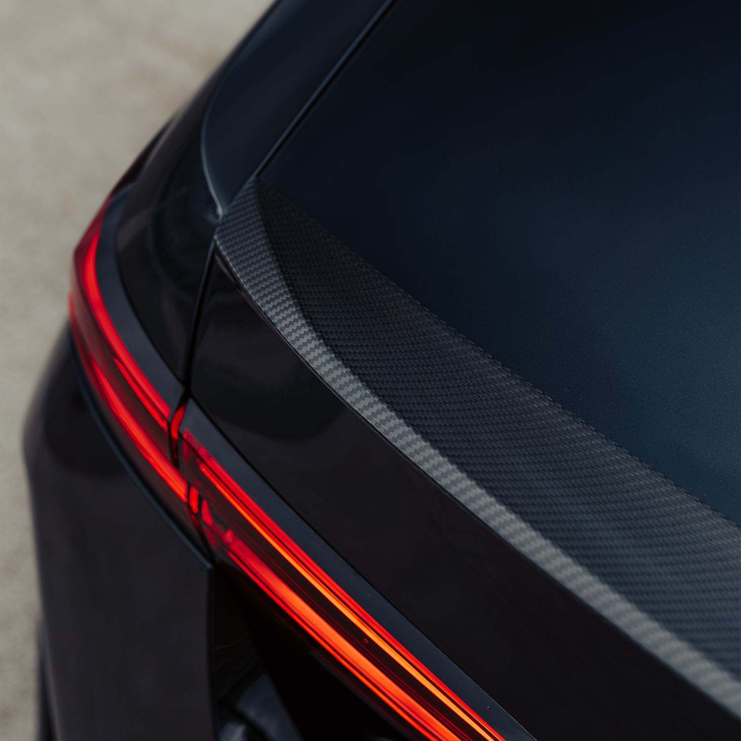 MHC+ BMW G90 M5 Performance Style Rear Spoiler In Pre Preg Carbon Fibre-CCO