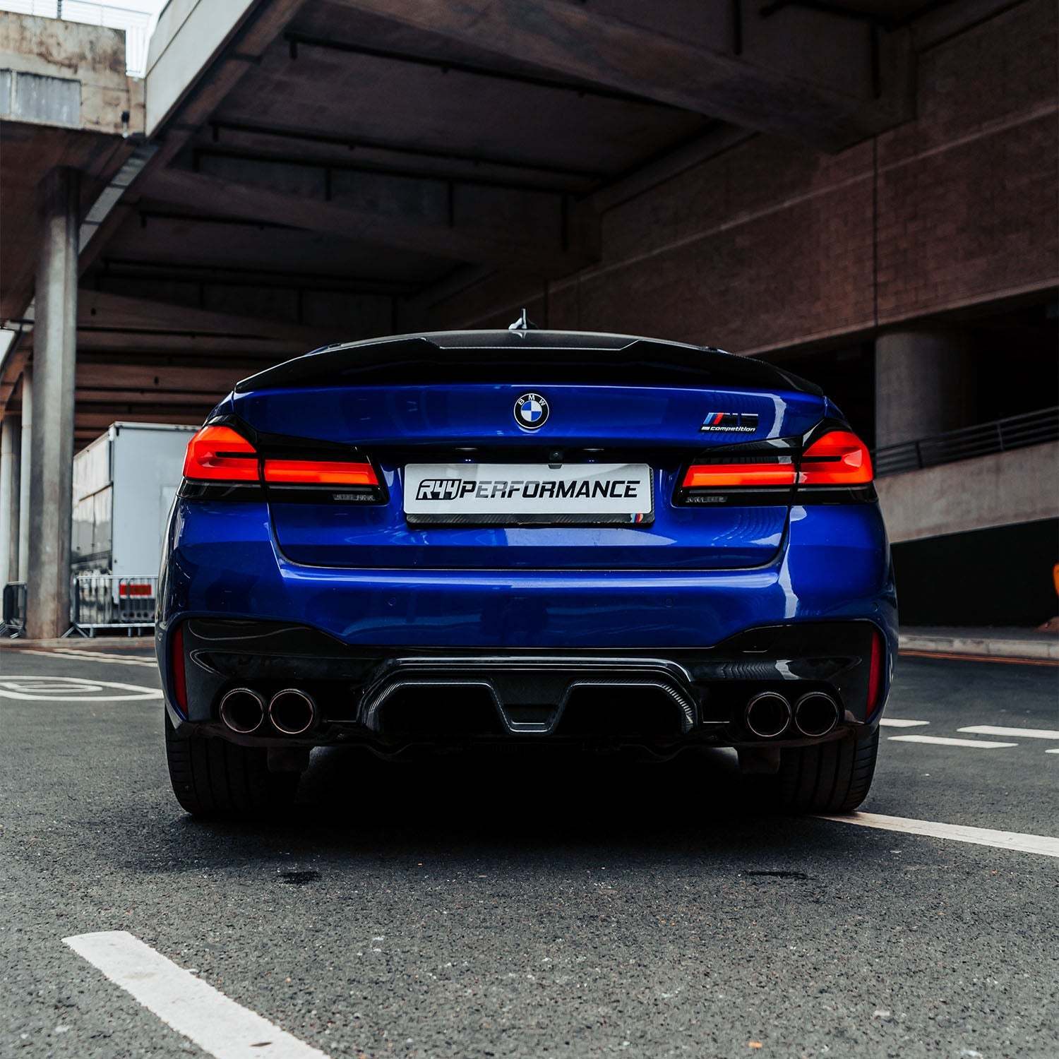 MHC+ BMW M5 LCI CS Style Rear Diffuser In Pre Preg Gloss Carbon Fibre (F90)-CCO