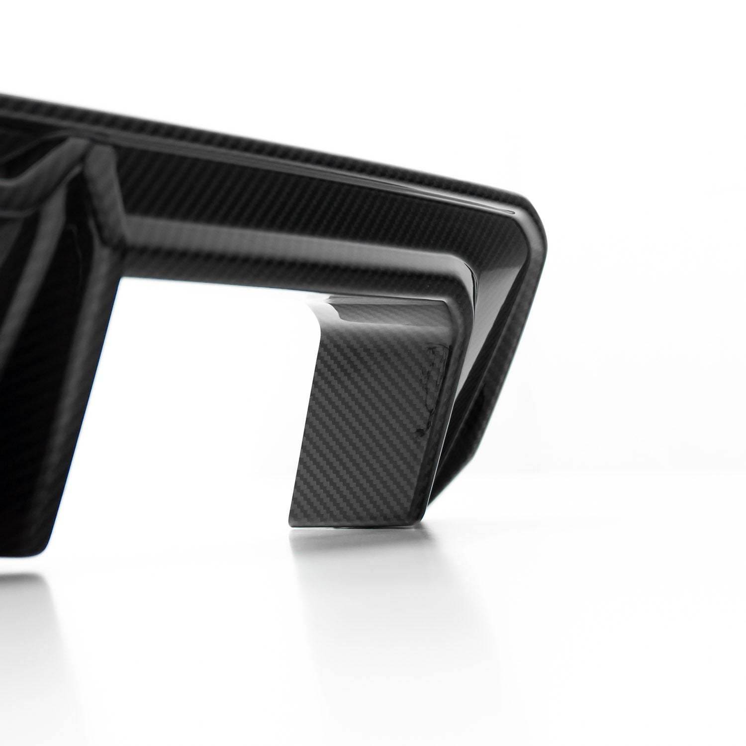 MHC+ BMW M3/M4 DF1 LED Rear Diffuser In Gloss Pre Preg Carbon Fibre (G80/G81/G82/G83)-CCO