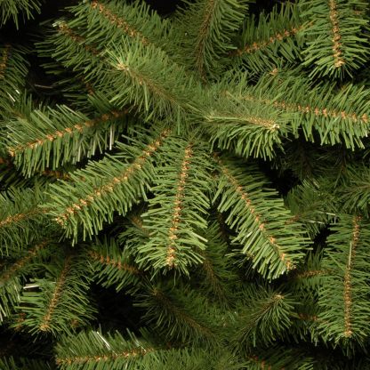 National Tree Company 7.5 ft Unlit North Valley Spruce Artificial Christmas Tree, 1,346 Tips, Includes Stand, Green