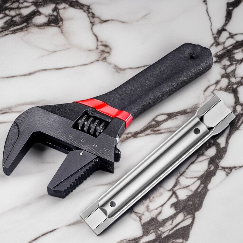Pipe work multifunction short handle wrench