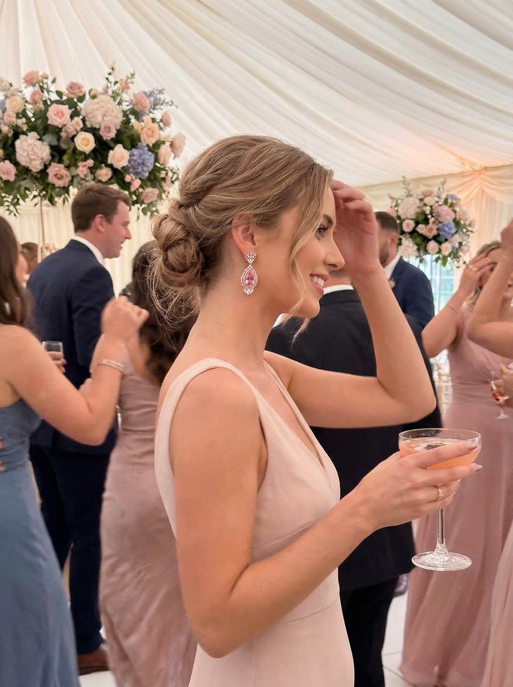 Victoria's idealistic court-style pink diamond drop earrings for a young princess 