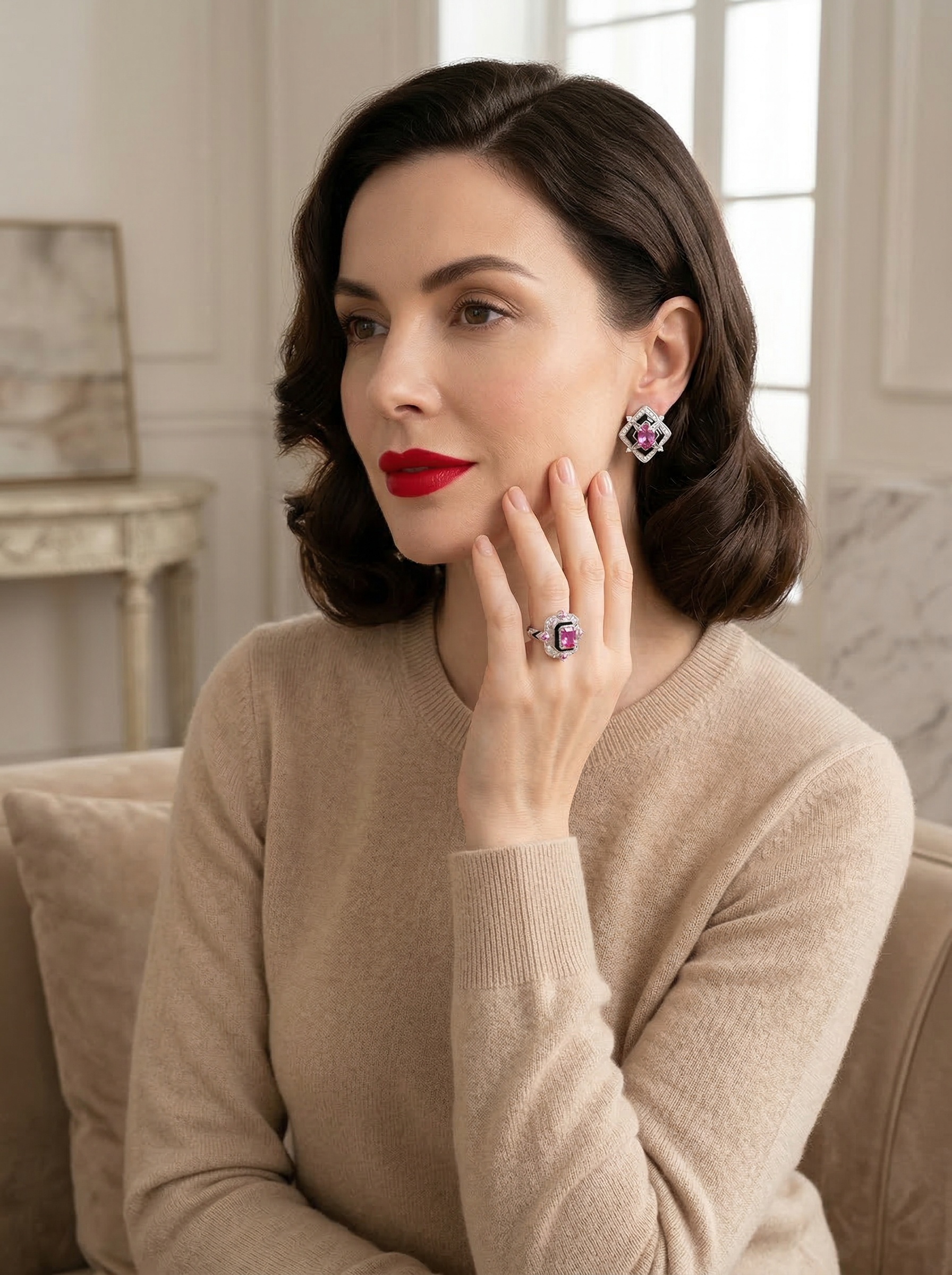 French-style romanticist diamond-embossed Baroque pink diamond enamel earrings 