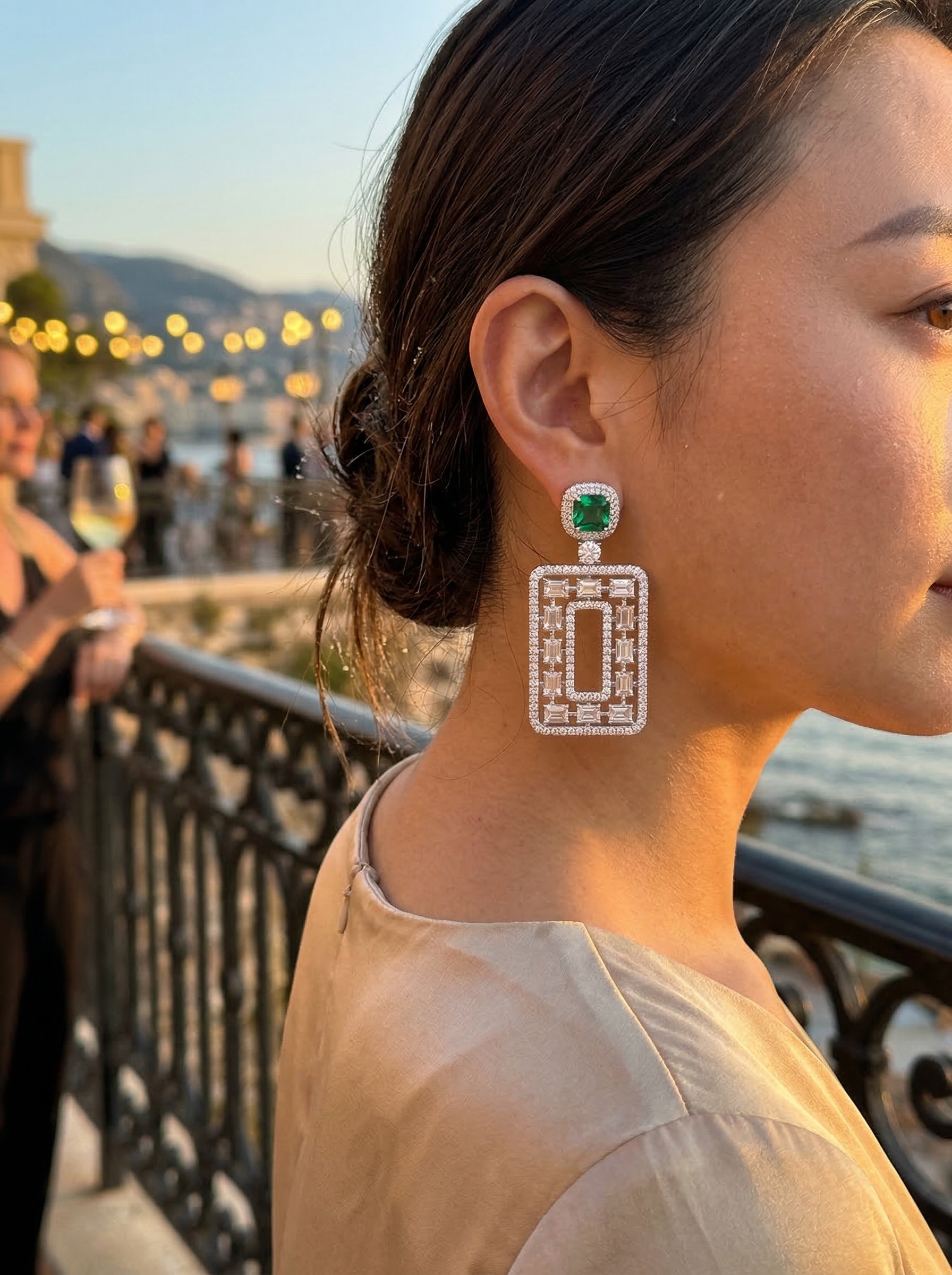 Colombian style classic and noble emerald and sapphire long rectangular stud earrings 