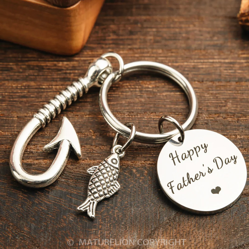 Maturelion Happy Father’s Day Fishing Hook Keychain
