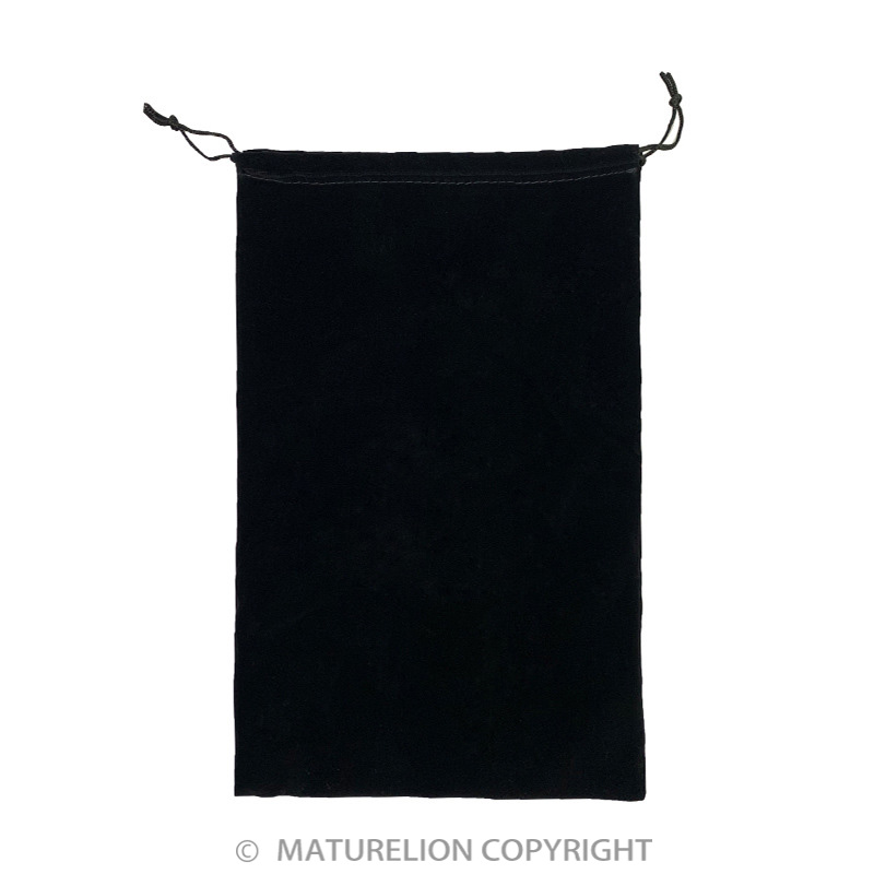 Maturelion Engraved Portable Cedar Wood Cigar Humidor Box