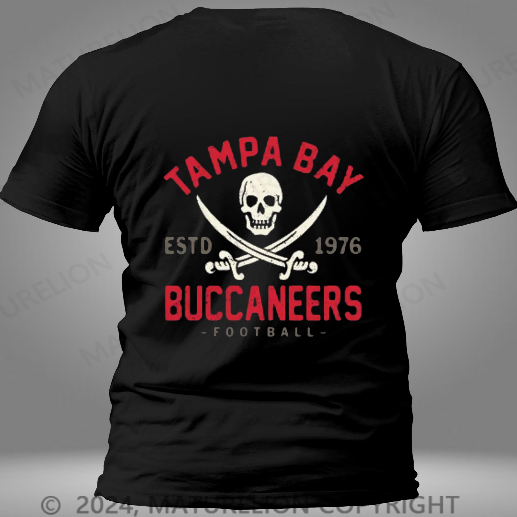 Maturelion Super Bowl  T-Shirt Retro Tampa Bay Buccaneers by Buck Pocket T-shirt