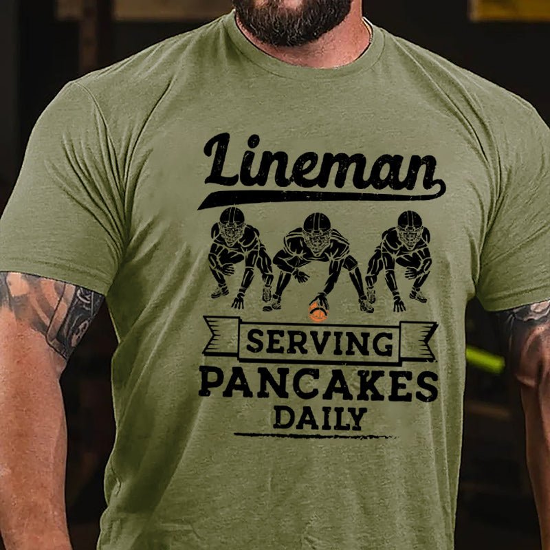 Super Bowl Lineman Serving Pancakes Daily Funny Cotton T-shirt-Maturelion
