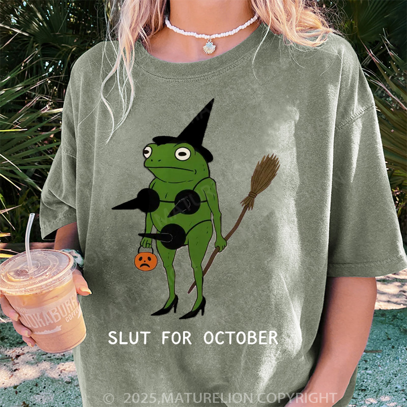 Maturelion Women's T-shirt Slut For October DTG Washed T-shirt