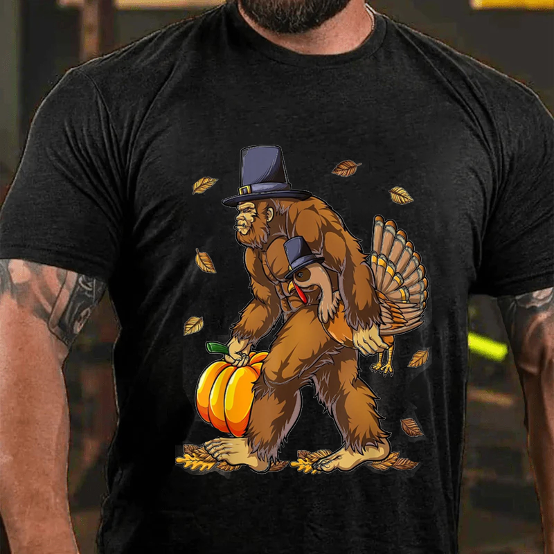 Maturelion Men's T-Shirt Bigfoot Turkey Pumpkin Thanksgiving Cotton T-Shirt