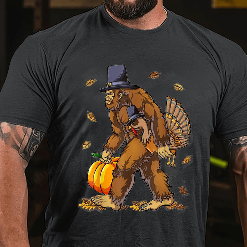 Maturelion Men's T-Shirt Bigfoot Turkey Pumpkin Thanksgiving Cotton T-Shirt