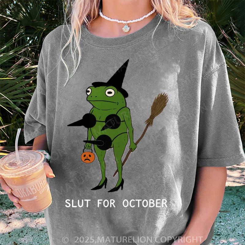 Maturelion Women's T-shirt Slut For October DTG Washed T-shirt