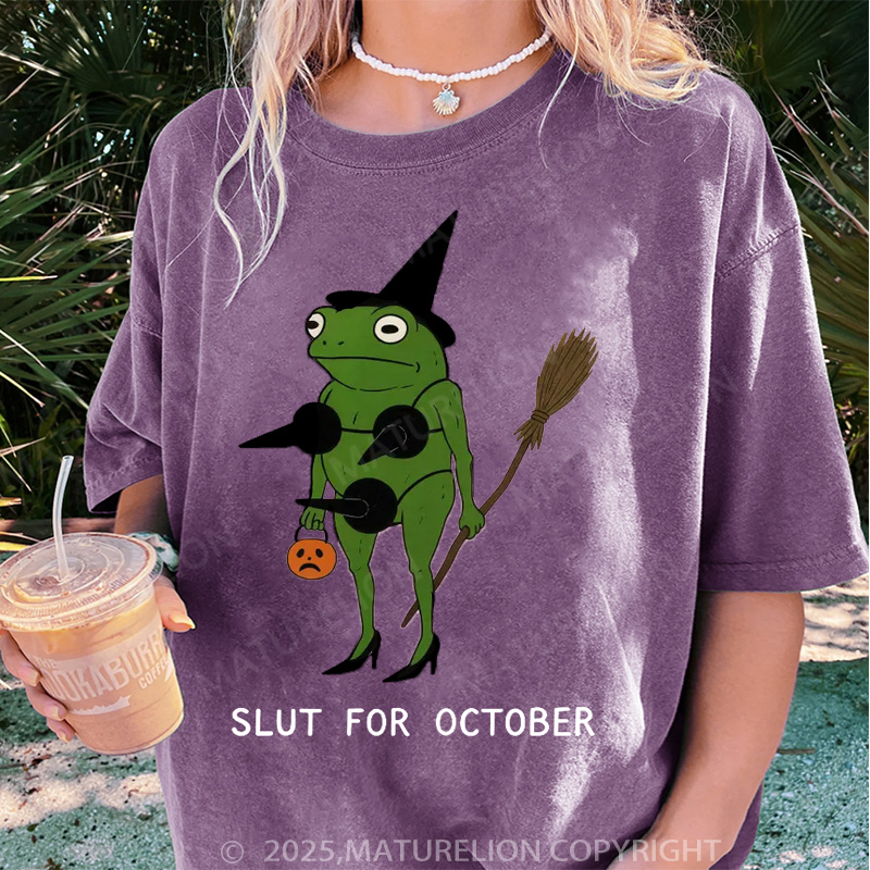 Maturelion Women's T-shirt Slut For October DTG Washed T-shirt