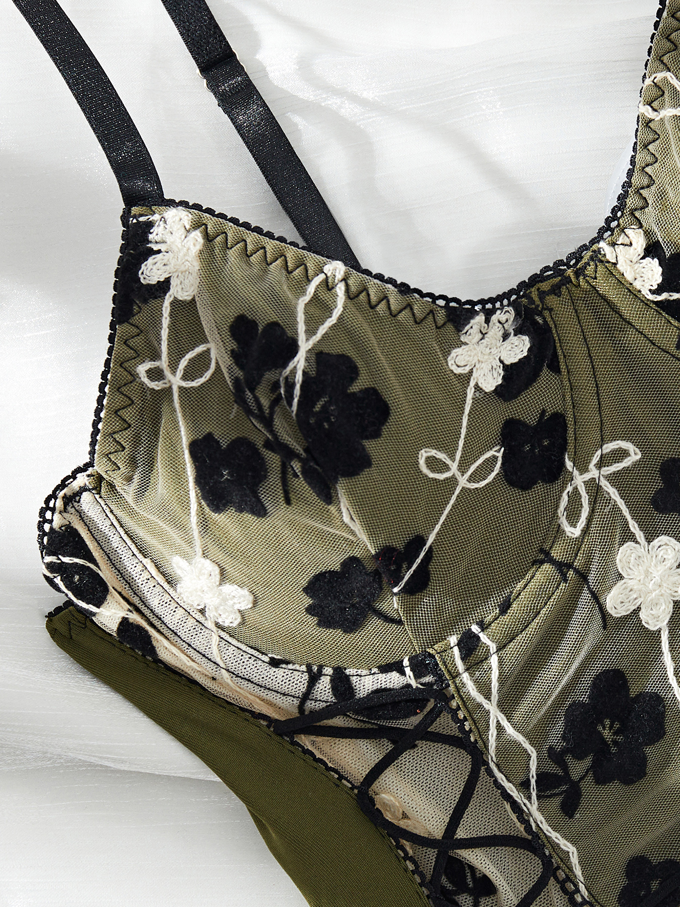 [Copy][Copy][Copy][Copy]Embroidered vest #3