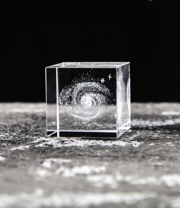 🔮White crystal engraved galaxy creative gift ornaments✨
