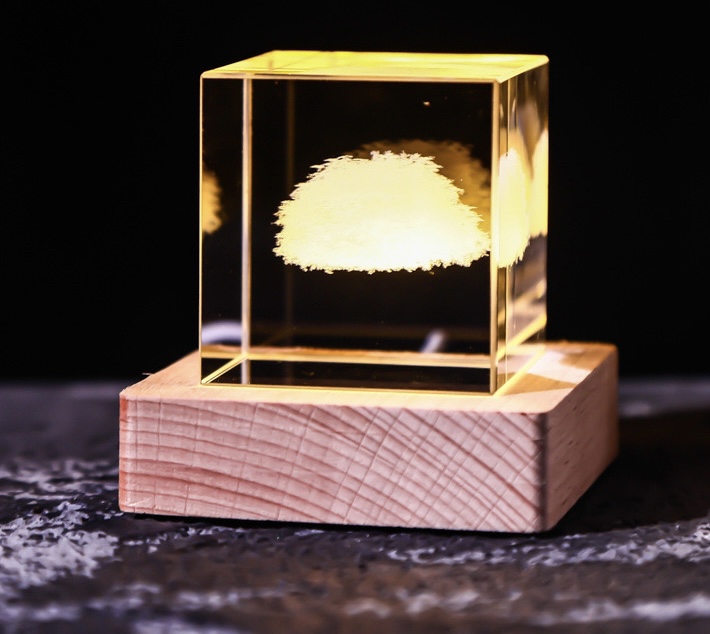 🔮Crystal cube carved cloud creative ornament✨