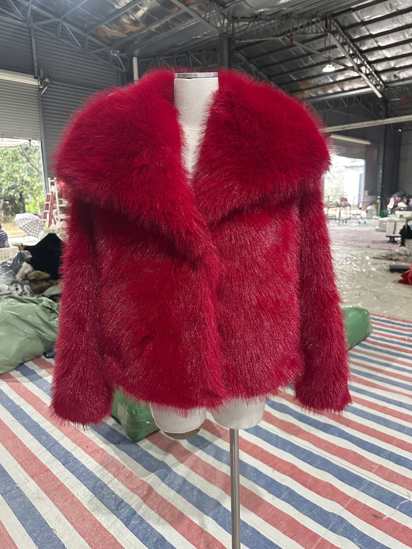 Amazon European and American Cross-Border Wholesale 2025 Autumn and Winter Women's Pure Color Artificial Fur Lapel Outwear Women's Outwear