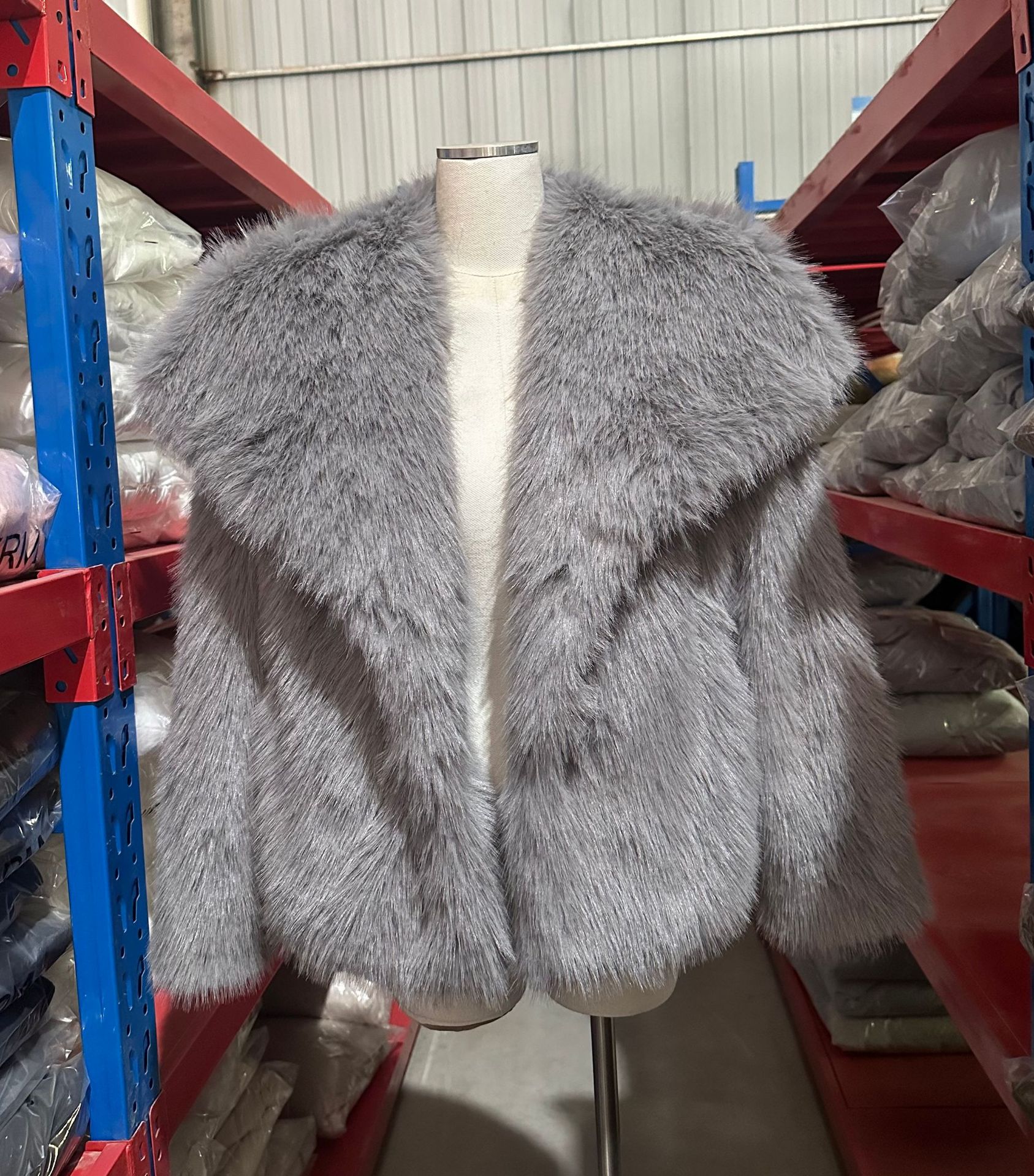 Amazon European and American Cross-Border Wholesale 2025 Autumn and Winter Women's Pure Color Artificial Fur Lapel Outwear Women's Outwear