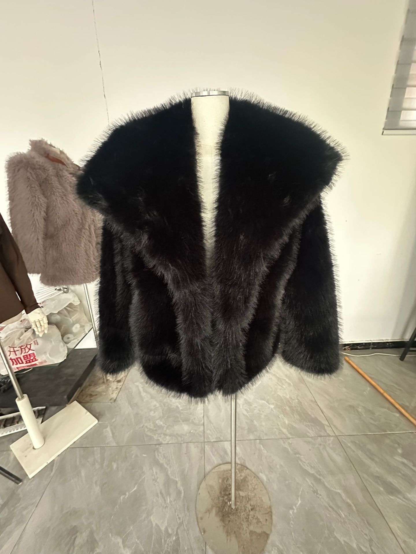 AliExpress cross-border 2025 autumn and winter new imitation fur jacket ladies loose long sleeve coat toka fox fur