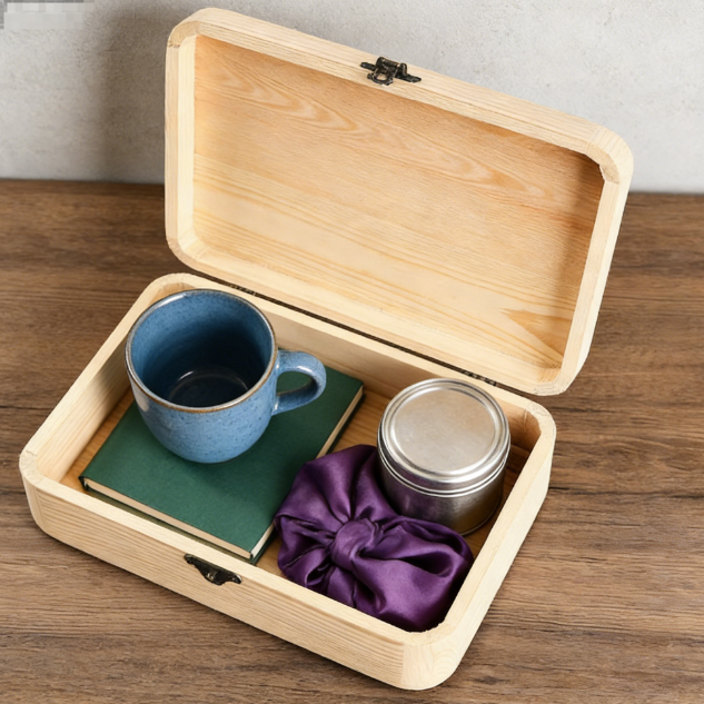 Personalized pine wood keepsake box with custom engraving, wedding anniversary box, and storage box - Gift for Wife